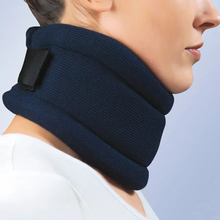 Collarín cervical blando de 9,5 Cm